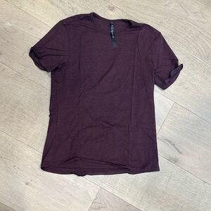 Men’s Lululemon Burgundy Dry Fit Tshirt, size Large
